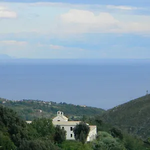 Sea-mountain Varraze